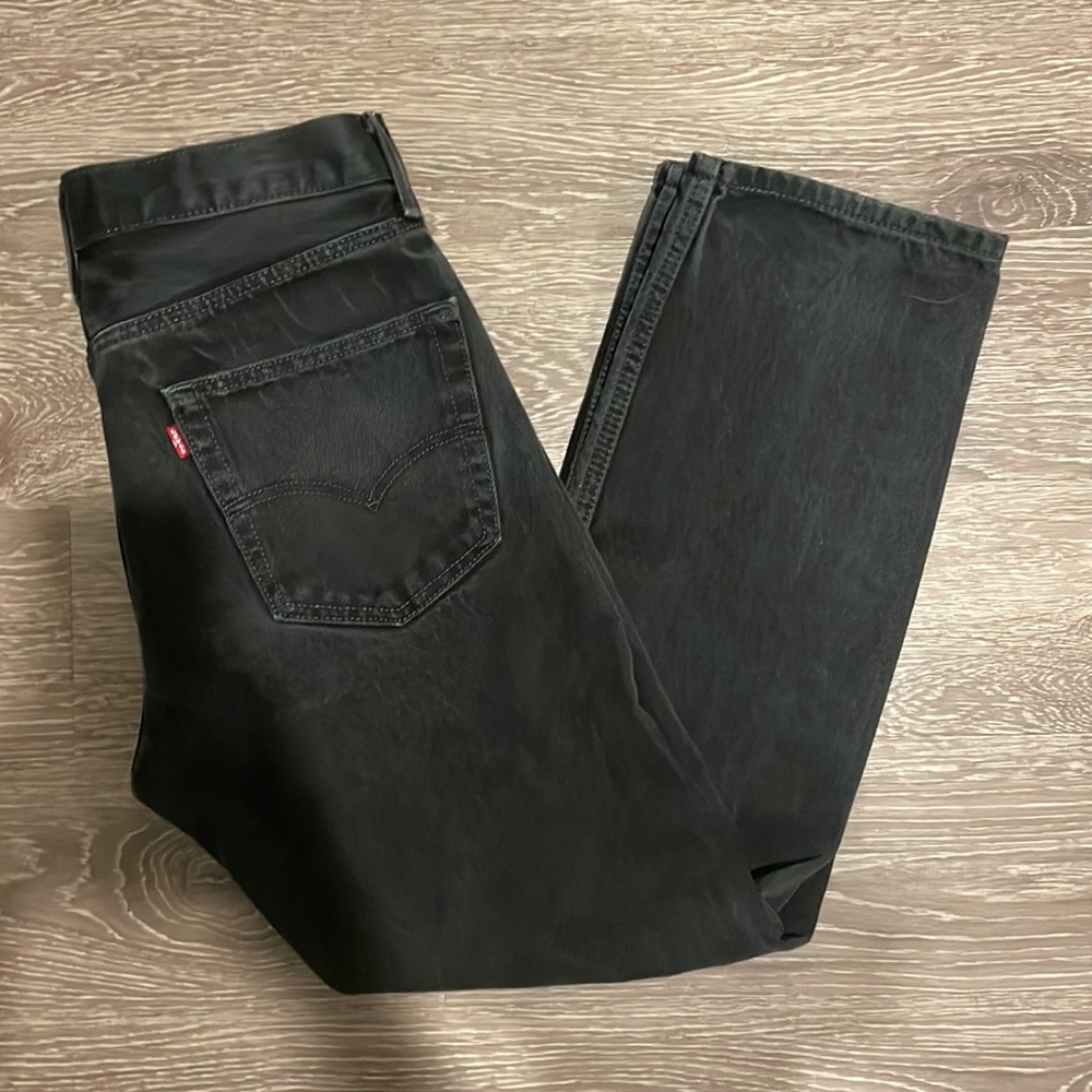 Levi Jeans (33W, 30L)